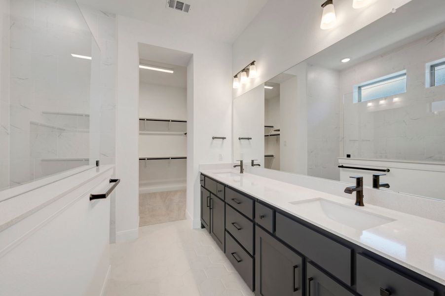 Furnished interior view inside a new home in Mantua Point Gardens, Van Alstyne (Image 12).