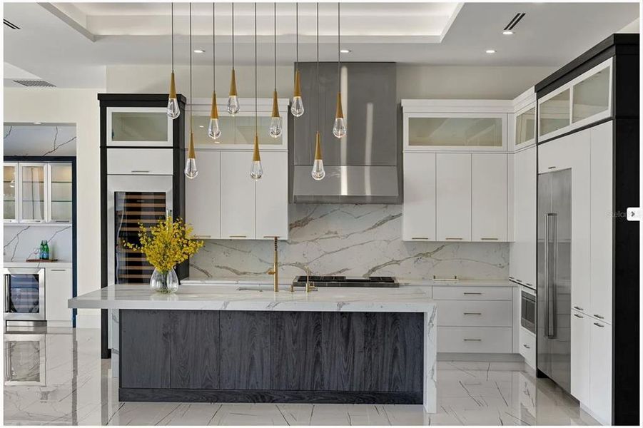 Furnished interior view inside a new home in , Windermere (Image 8).