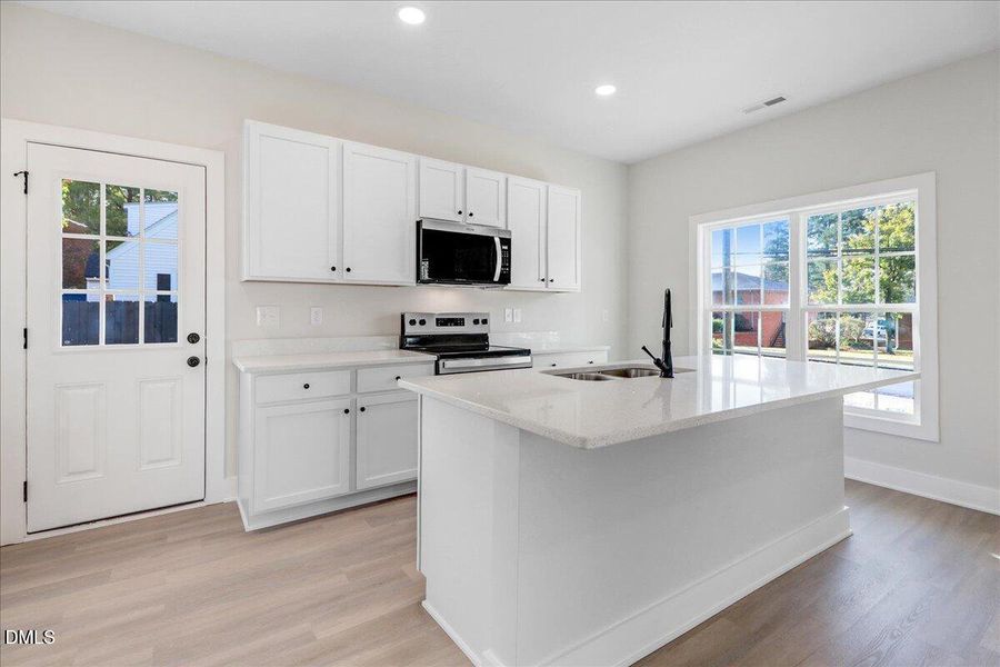 34-106 W Church St-34 34-106 W Church St-34