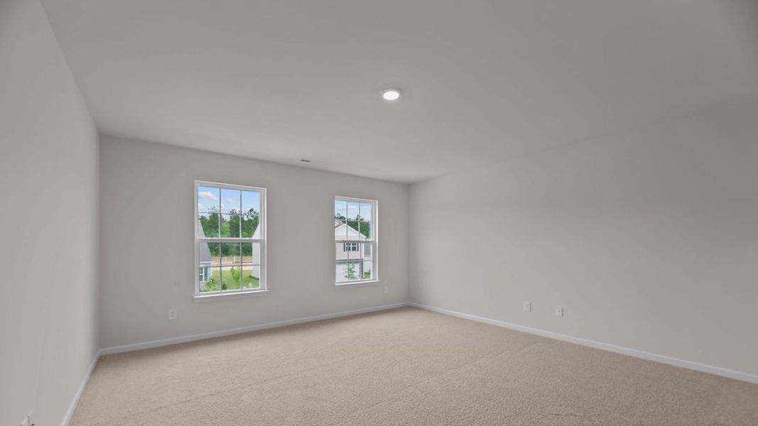 Spacious, unfurnished interior of a new home in West New Bern, New Bern (Image 26).
