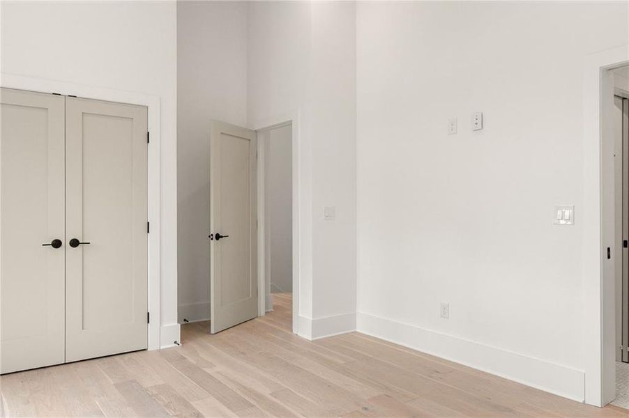 Spacious, unfurnished interior of a new home in , Chattahoochee Hills (Image 21).