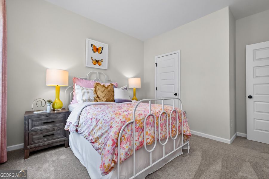 Furnished interior view inside a new home in Stonebridge North, Macon (Image 39).