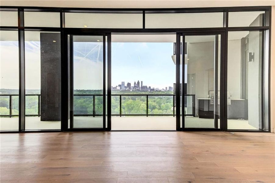 Spacious, unfurnished interior of a new home in The Dillon Buckhead, Atlanta (Image 24).