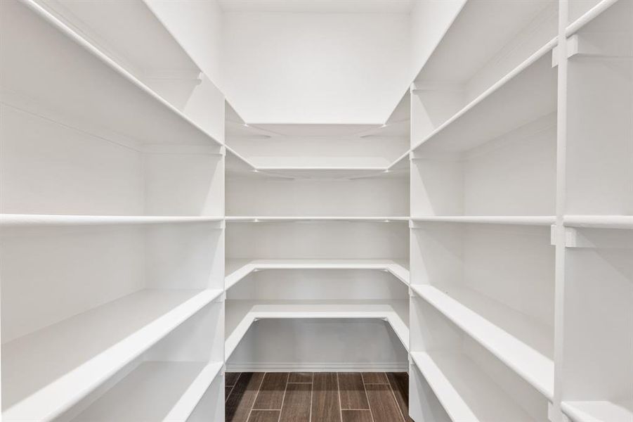 Spacious, unfurnished interior of a new home in Villages of Walnut Grove, Midlothian (Image 16).