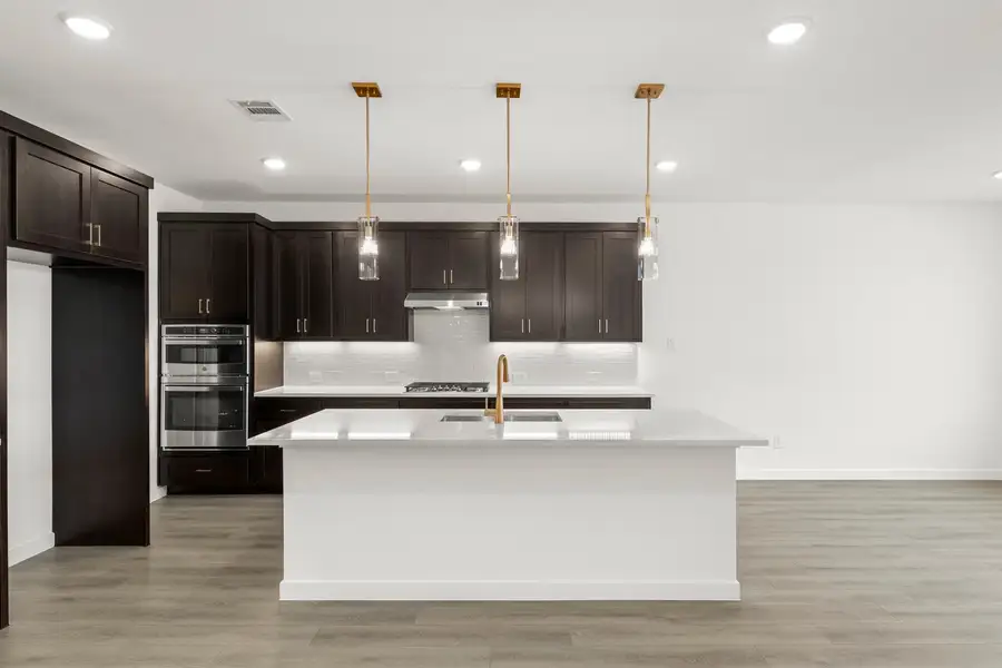 Kitchen Representative Photo featuring the Oxford Collection