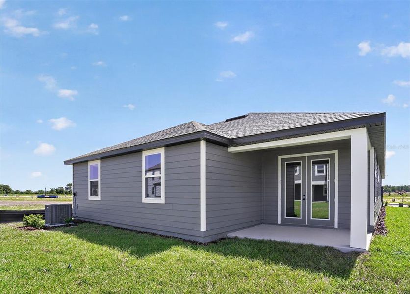 Exterior details and patio area of a home in Trailside, Mount Dora (Image 3).