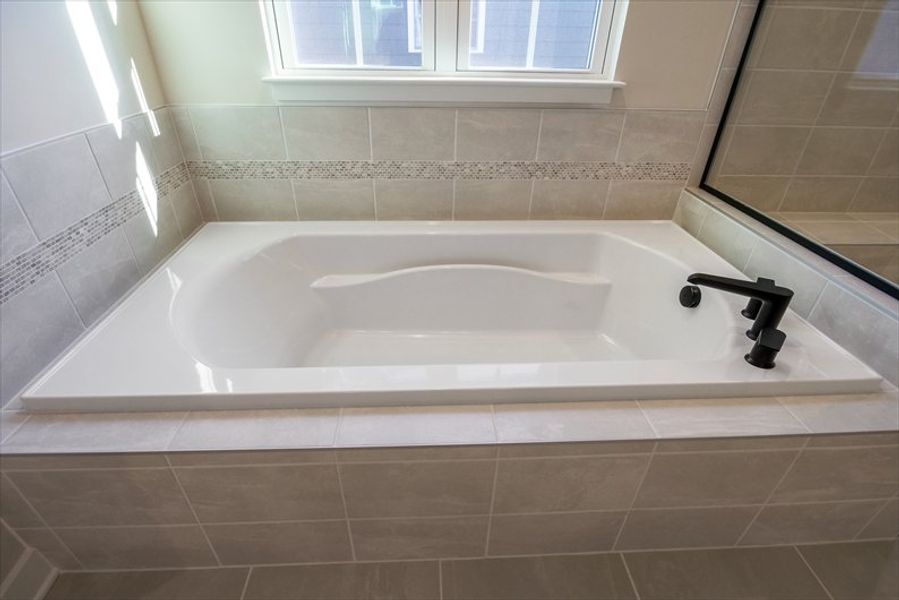 Close-up of interior finishes inside a home in Berkeley, Spartanburg (Image 16).