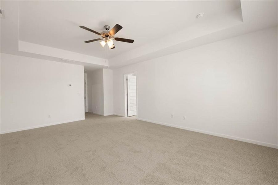 Spacious, unfurnished interior of a new home in Shoal Creek, Hampton (Image 14).