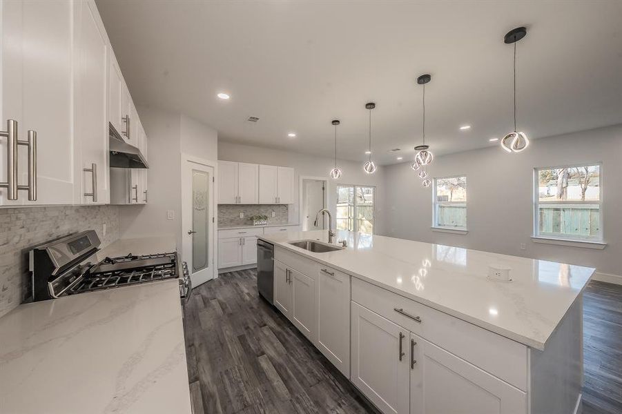 Furnished interior view inside a new home in , Dallas (Image 14). Furnished interior view inside a new home in , Dallas (Image 14).