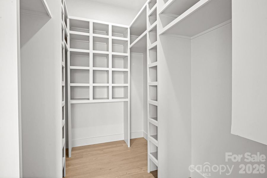 Spacious, unfurnished interior of a new home in , Flat Rock (Image 20).