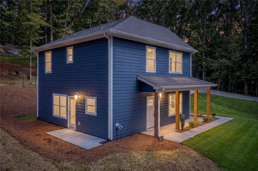 Exterior details and patio area of a home in , Murrayville (Image 26).