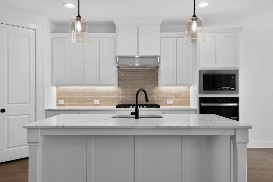 132 Buffalo - Kitchen