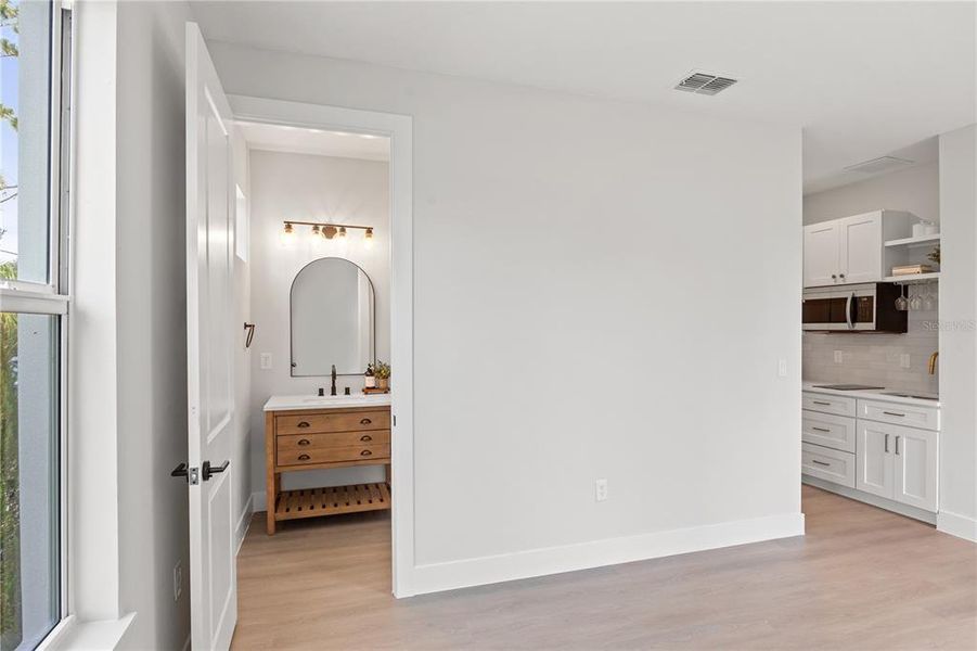 In-law Suite / Office / Rental In-law Suite / Office / Rental