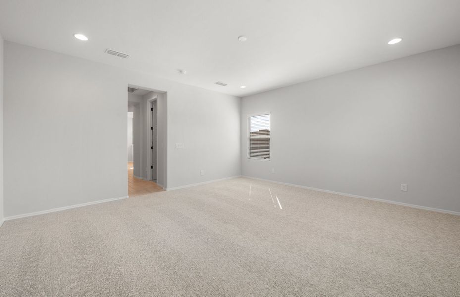 Spacious, unfurnished interior of a new home in Parkside at Anthem at Merrill Ranch, Florence (Image 23).
