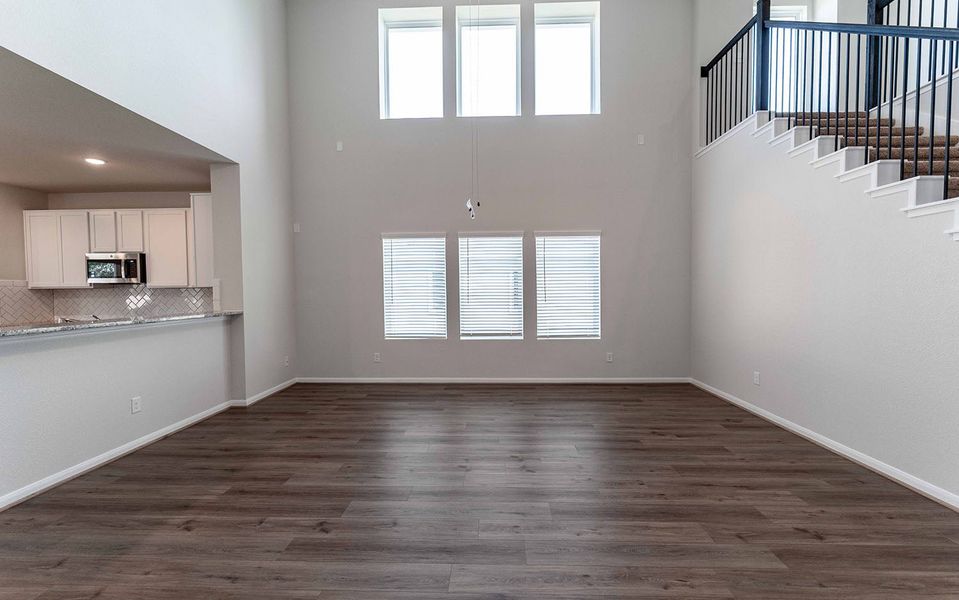 Spacious, unfurnished interior of a new home in Grande Estates, Bertram (Image 11).
