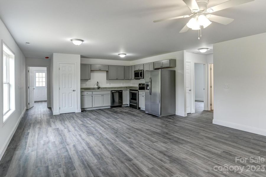 Spacious, unfurnished interior of a new home in , Mars Hill (Image 11).