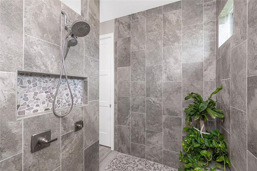 Furnished interior view inside a new home in , Port Charlotte (Image 43).