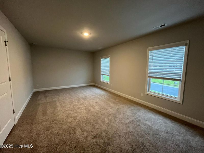 Spacious, unfurnished interior of a new home in Palmetto Creek, Bolivia (Image 23). Spacious, unfurnished interior of a new home in Palmetto Creek, Bolivia (Image 23).