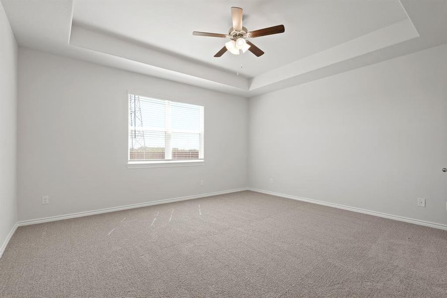 Spacious, unfurnished interior of a new home in Burgess Meadows, Cleburne (Image 14).