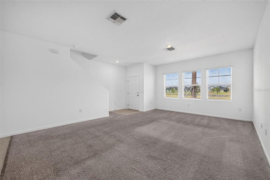Spacious, unfurnished interior of a new home in , St. Cloud (Image 14).