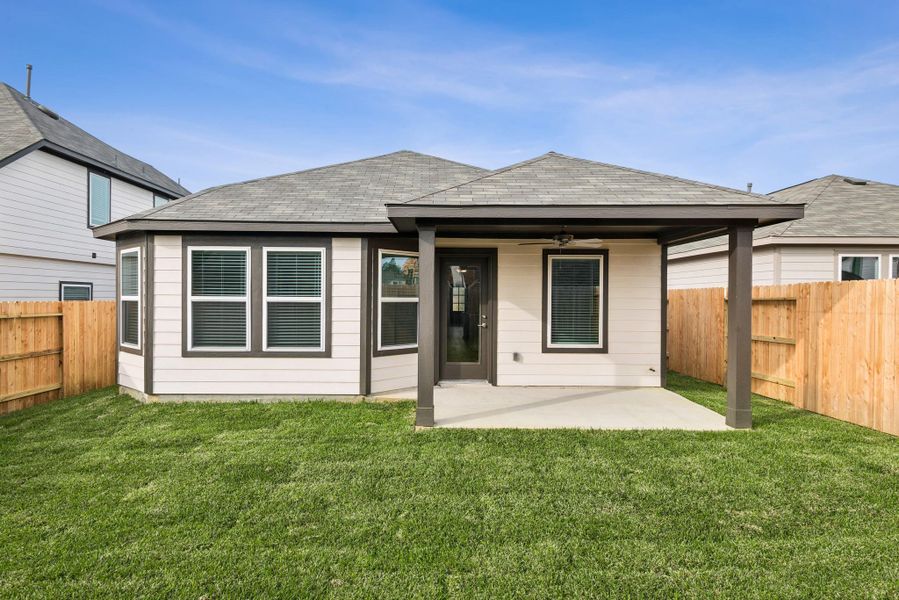 Exterior details and patio area of a home in Lone Star Landing, Montgomery (Image 4).