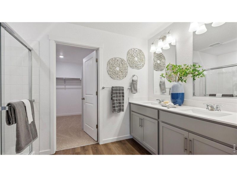 Furnished interior view inside a new home in Lakeside Canyon, Mead (Image 12).