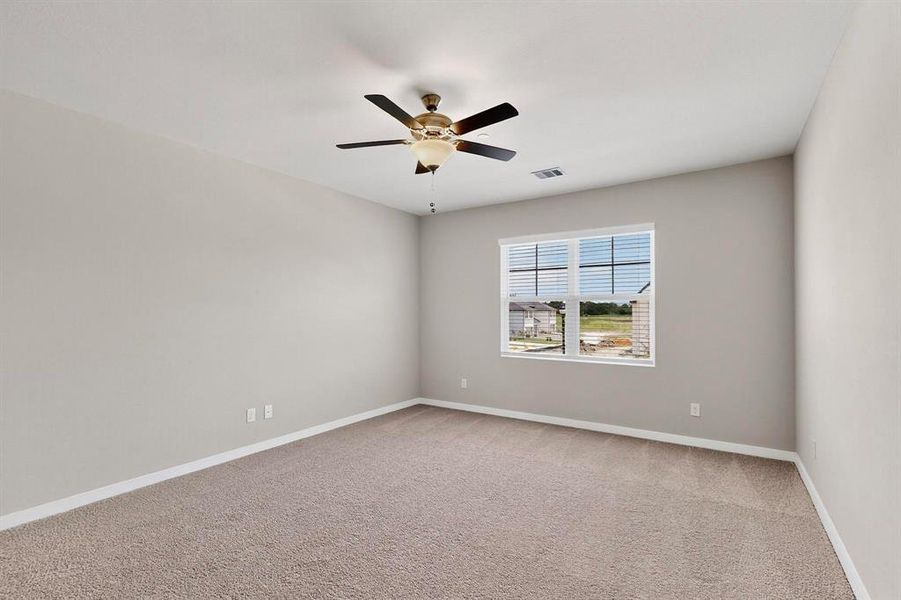 Spacious, unfurnished interior of a new home in Solterra Texas, Mesquite (Image 18).