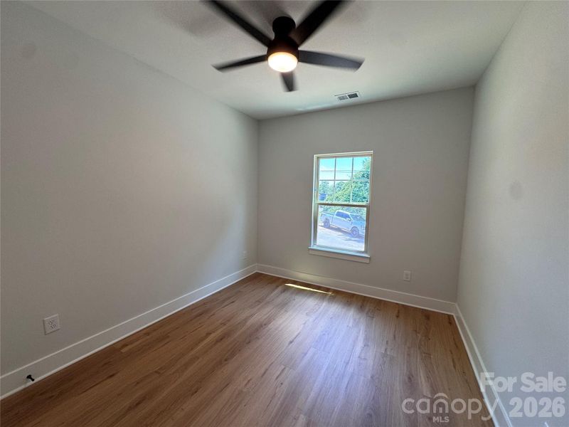 Spacious, unfurnished interior of a new home in , Gastonia (Image 9).