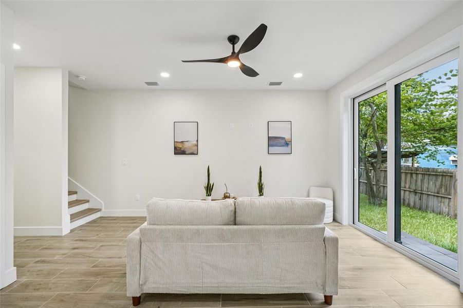 Furnished interior view inside a new home in , Largo (Image 15).