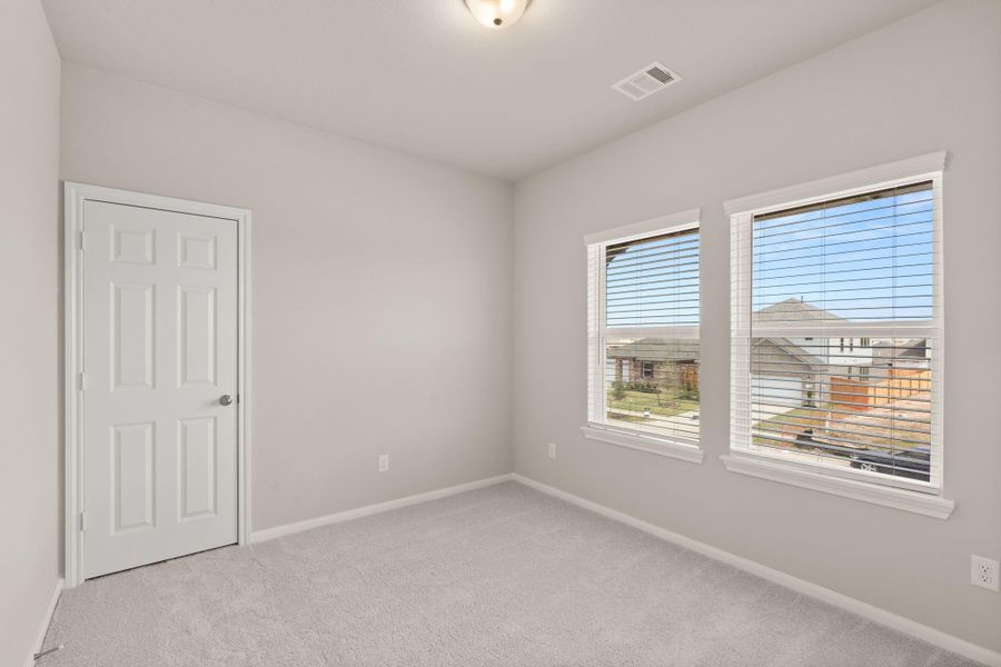 Note: Sample product photo. Actual exterior and interior selections may vary by homesite. Photo may be virtually staged