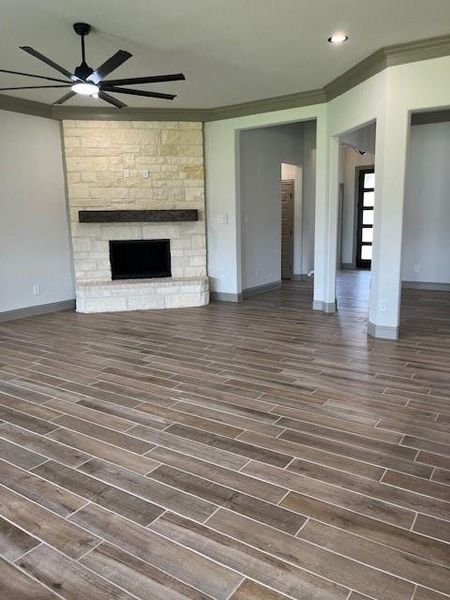 Spacious, unfurnished interior of a new home in , Athens (Image 20).