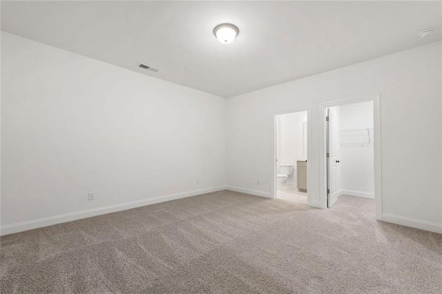 Spacious, unfurnished interior of a new home in , Sugar Hill (Image 35).