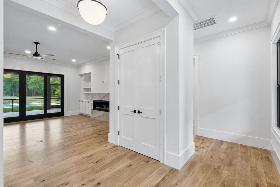 Spacious, unfurnished interior of a new home in , Johns Island (Image 26).