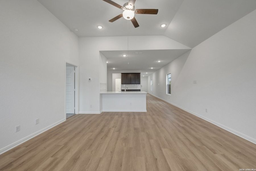 Spacious, unfurnished interior of a new home in Park Place, New Braunfels (Image 39).