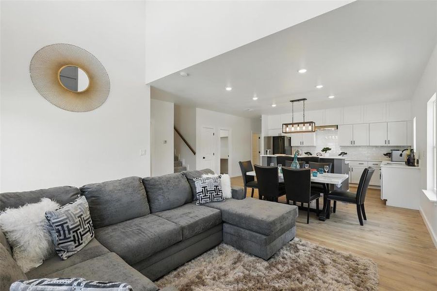 Furnished interior view inside a new home in , Granbury (Image 9).