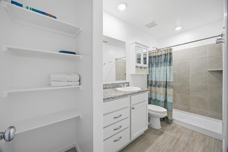 Furnished interior view inside a new home in , Princeton (Image 14).