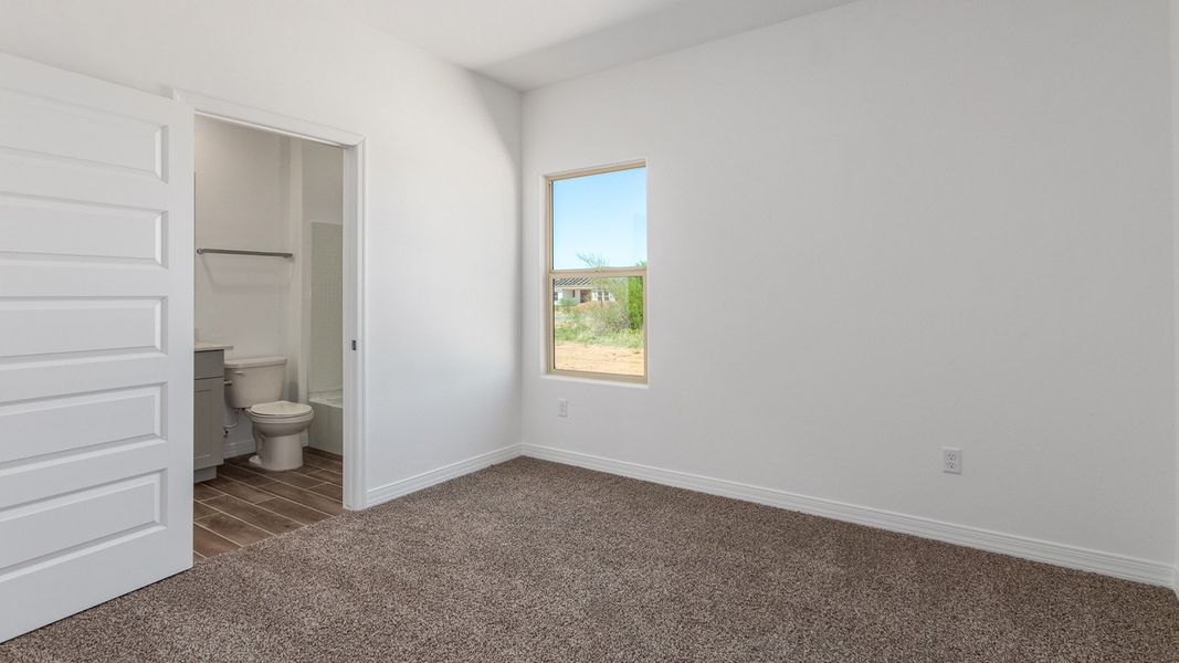 Representative unfurnished interior of a home built from the Catalina - Plan H50T4 by D.R. Horton in Sahuarita Acres, Sahuarita (Image 39).
