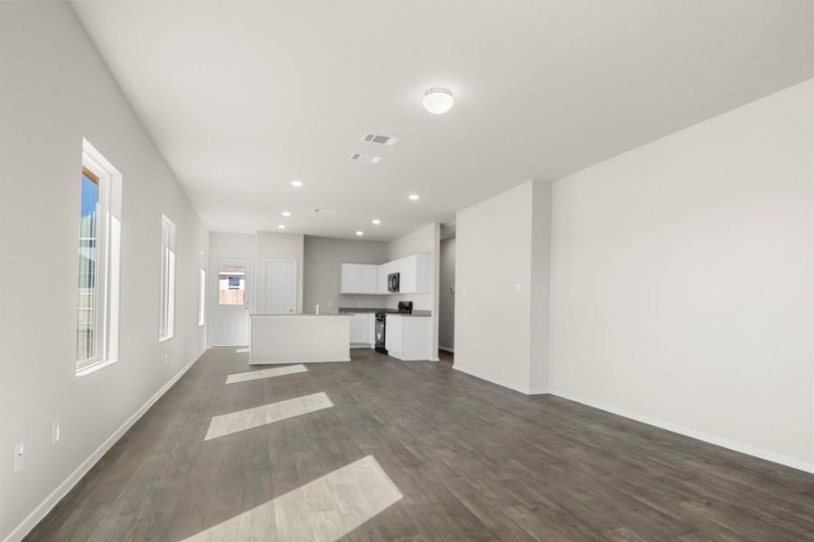 1450 Floor Plan Representative