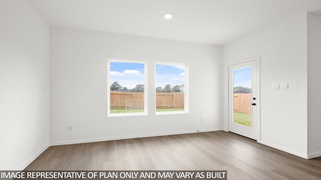 Spacious, unfurnished interior of a new home in Venetian Pines, Conroe (Image 12).