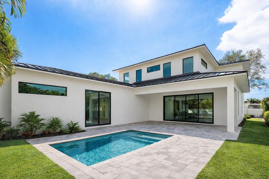 213 NE 9th Street 213 NE 9th Street