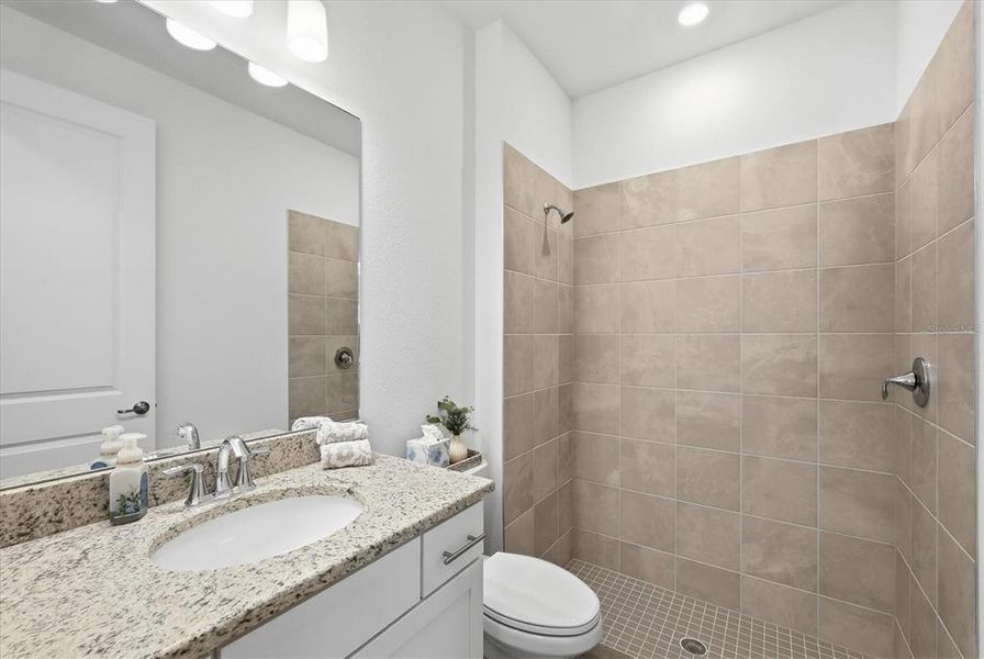 Furnished interior view inside a new home in Heritage Landing, Punta Gorda (Image 5).