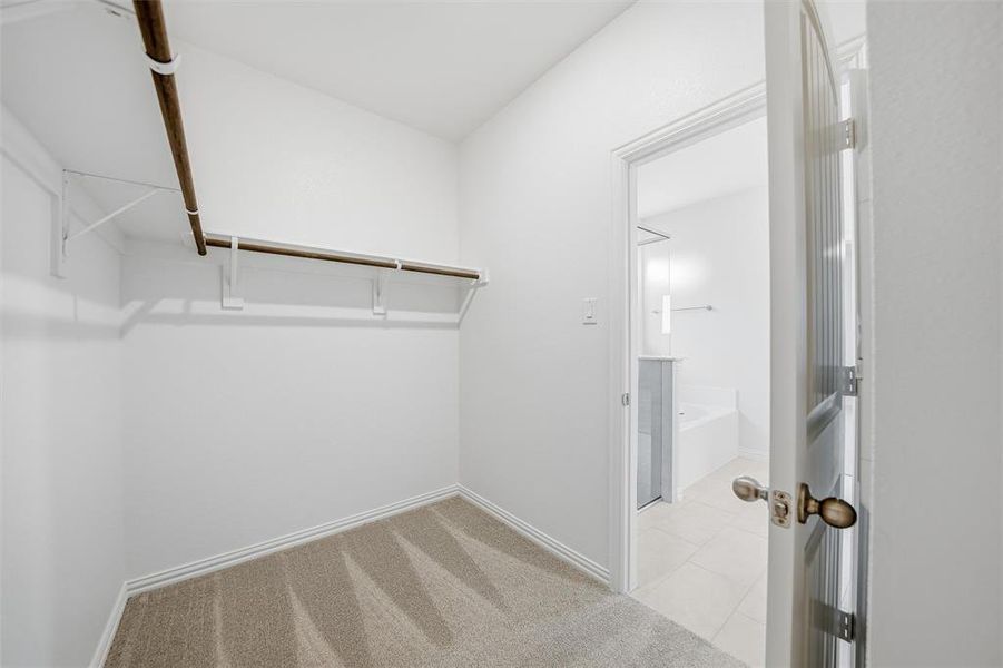 Spacious, unfurnished interior of a new home in Morningstar, Aledo (Image 24).