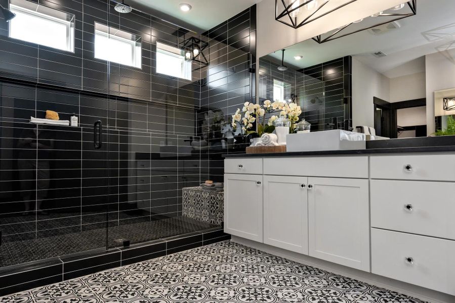 The Kaitlyn Primary Bath