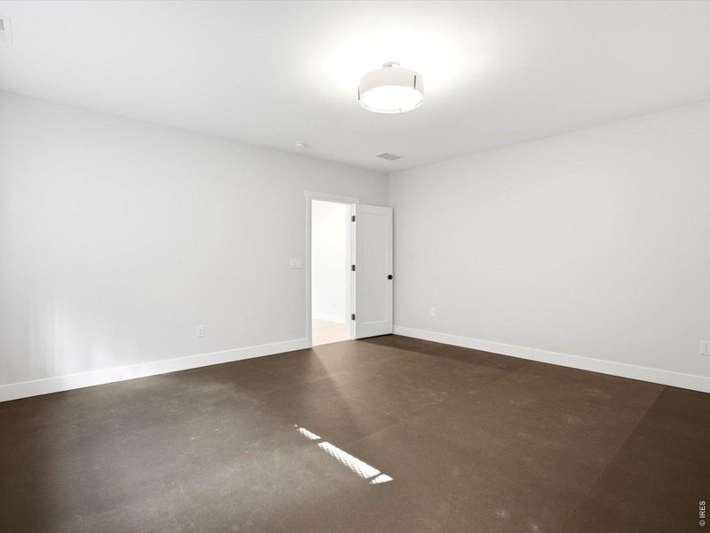 Spacious, unfurnished interior of a new home in , Louisville (Image 23).