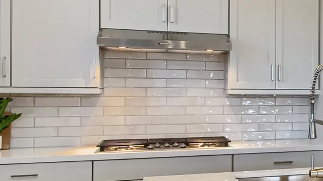 Horizon Saddleback Avery Kitchen 3of3 F1