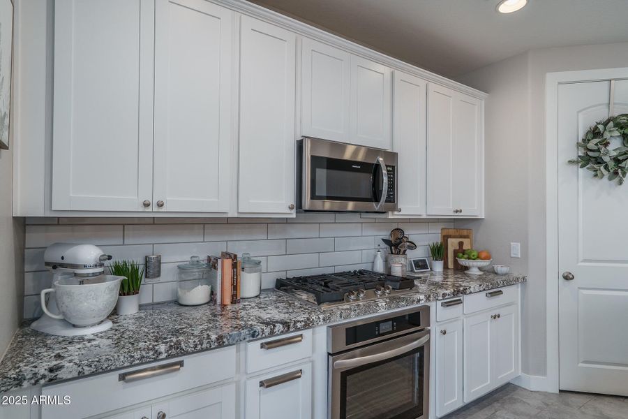 5) KITCHEN 5) KITCHEN