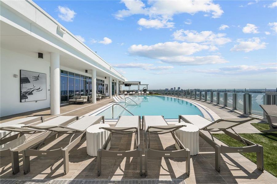 Exterior details and patio area of a home in Altura Bayshore, Tampa (Image 25). Exterior details and patio area of a home in Altura Bayshore, Tampa (Image 25).