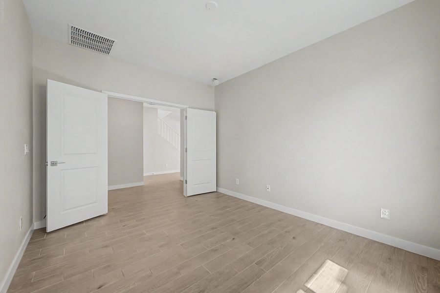 Spacious, unfurnished interior of a new home in Bentridge, Buckeye (Image 9). Spacious, unfurnished interior of a new home in Bentridge, Buckeye (Image 9).
