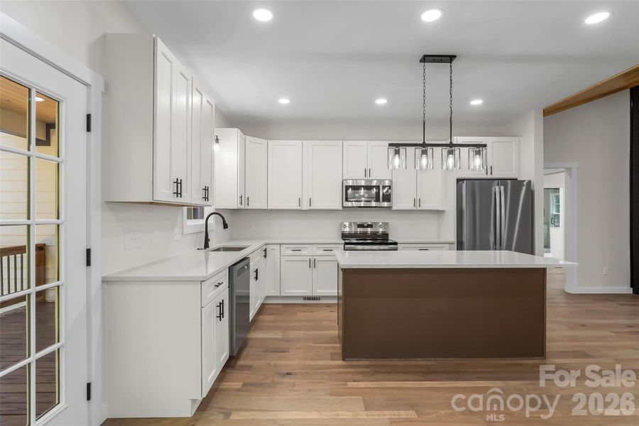 Furnished interior view inside a new home in , Marion (Image 9).