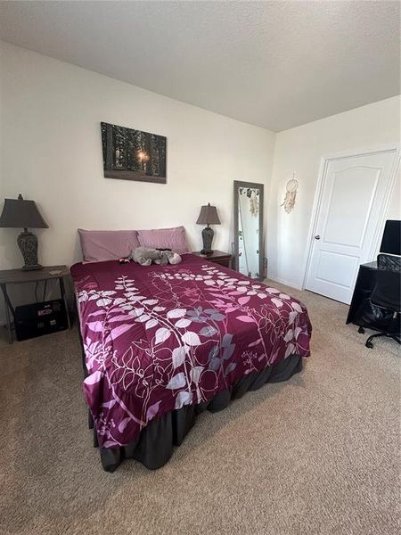 Furnished interior view inside a new home in , Davenport (Image 7).